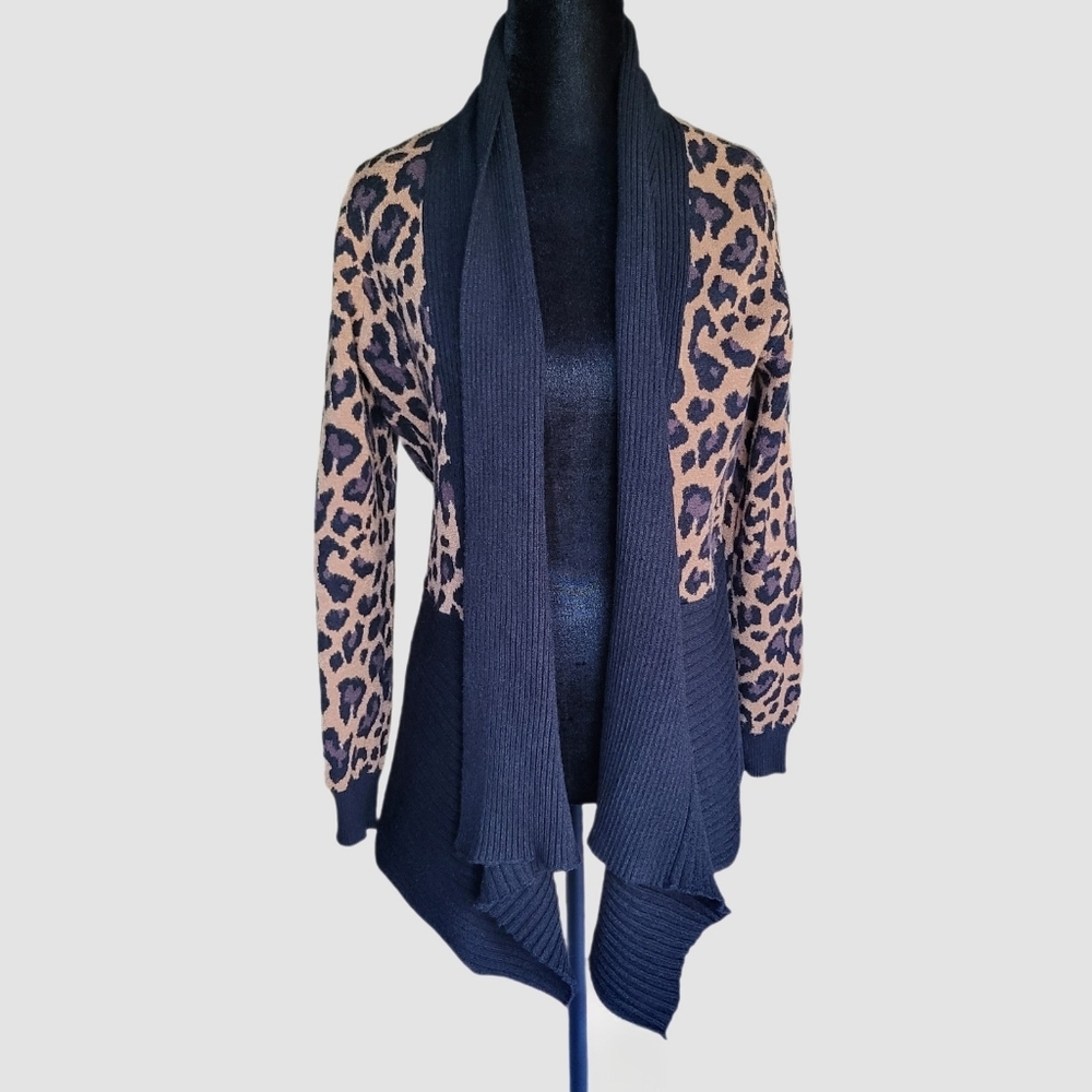 Animal Print/Leopard Print Cardigan By Fever Size Small